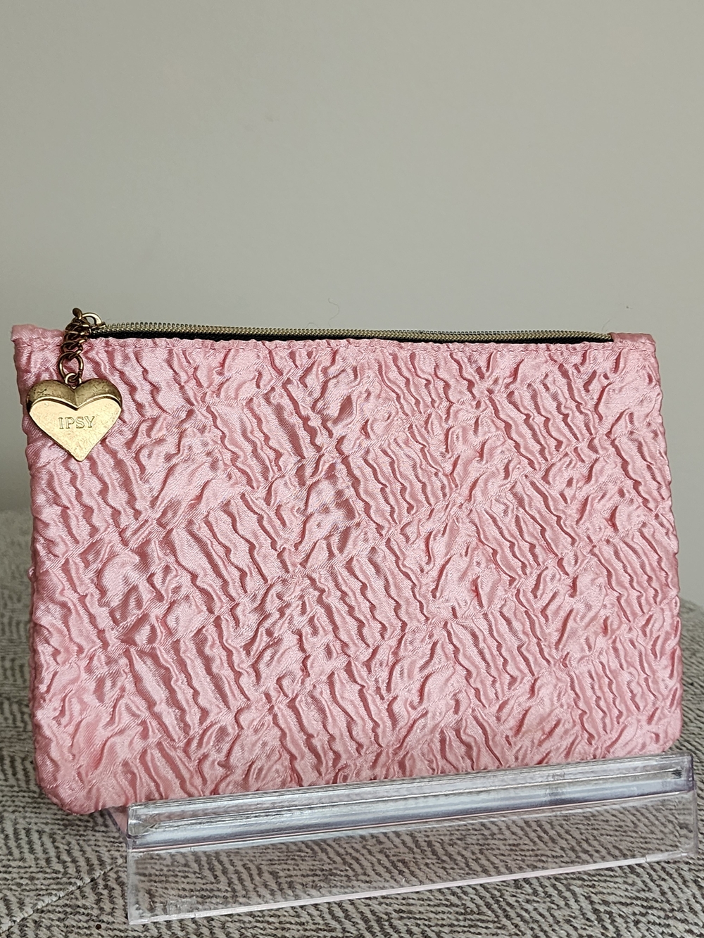 IPSY Pink Textured Satin Cosmetic Pouch With Lime Green Lining